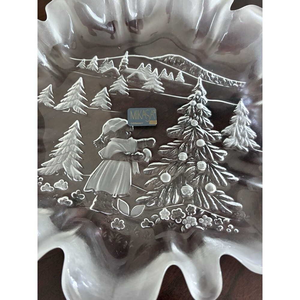 Mikasa Christmas Story Bon Bon Plate 9 3/4 inch Germany Frosted Edge 1990's